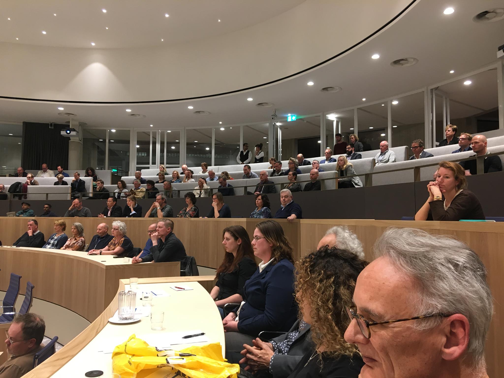 volle raadszaal